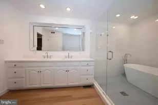 327 Strathmore Dr, Bryn Mawr, PA 19010 - Photo 20