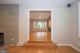 327 Strathmore Dr, Bryn Mawr, PA 19010 - Photo 8