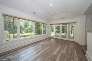 327 Strathmore Dr, Bryn Mawr, PA 19010 - Photo 16