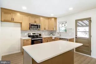 333 Golf Hills Rd, Havertown, PA 19083 - Photo 8