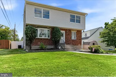 726 Brooke Circle, Morton, PA 19070 - Photo 2