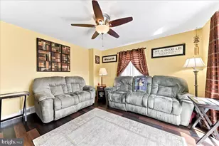 726 Brooke Cir, Morton, PA 19070 - Photo 14