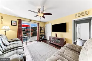 726 Brooke Cir, Morton, PA 19070 - Photo 16