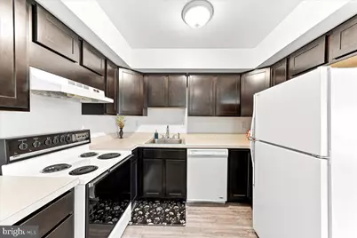 5200 Hilltop Drive #J11, Brookhaven, PA 19015 - Photo 8