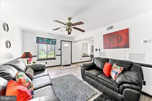 5200 Hilltop Dr, Brookhaven, PA 19015 - Photo 2
