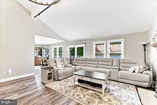 2 Paxon Cir, Broomall, PA 19008 - Photo 4