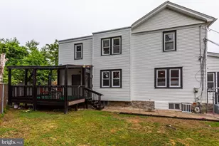 552 Larchwood Ave, Upper Darby, PA 19082 - Photo 2
