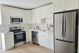 7108 Clover Ln, Upper Darby, PA 19082 - Photo 2