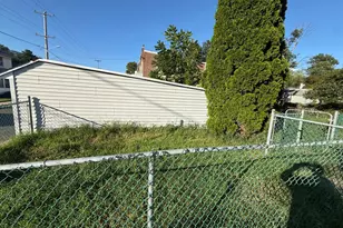 220 10th St, Brookhaven, PA 19015 - Photo 1