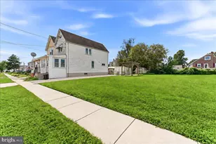 234 Erickson Ave, Essington, PA 19029 - Photo 2