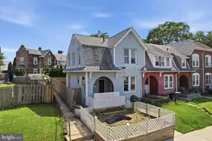 1 Spruce St, Marcus Hook, PA 19061 - Photo 2