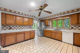660 Radnor Valley Dr, Villanova, PA 19085 - Photo 4