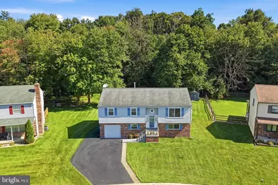 2309 Ferncroft Circle, Upper Chichester, PA 19061 - Photo 4