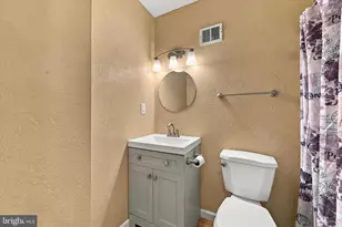 2309 Ferncroft Cir, Upper Chichester, PA 19061 - Photo 20