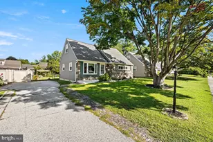 907 Brook Ave, Secane, PA 19018 - Photo 2