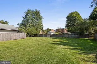 887 Penn St, Bryn Mawr, PA 19010 - Photo 36