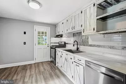 906 Kingsman Road, Upper Chichester, PA 19061 - Photo 8