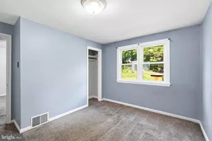 906 Kingsman Rd, Upper Chichester, PA 19061 - Photo 16