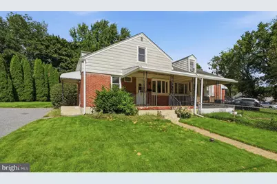 906 Kingsman Road, Upper Chichester, PA 19061 - Photo 2
