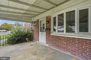 906 Kingsman Rd, Upper Chichester, PA 19061 - Photo 4