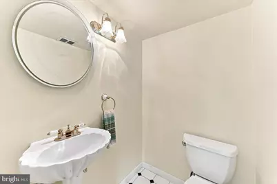 2207 Aspen Circle, Springfield, PA 19064 - Photo 14