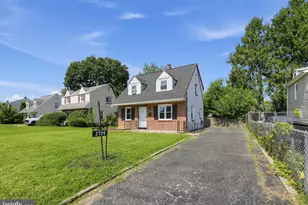 2739 Springhill Rd, Secane, PA 19018 - Photo 2