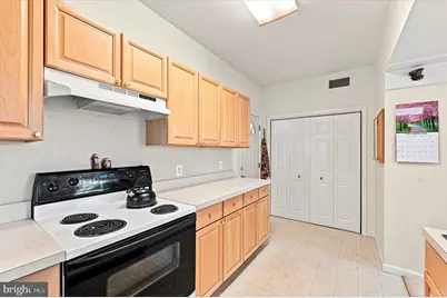 35 E Turnbull Avenue, Havertown, PA 19083 - Photo 8