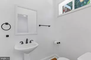 118 N 2nd St, Darby, PA 19023 - Photo 12