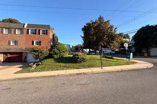 12 E Wyncliffe Ave, Clifton Heights, PA 19018 - Photo 2