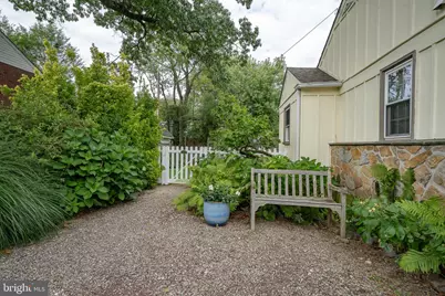106 N Lowrys Lane, Bryn Mawr, PA 19010 - Photo 4