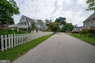106 N Lowrys Ln, Bryn Mawr, PA 19010 - Photo 10