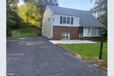 697 Old Marple Road, Springfield, PA 19064 - Photo 2