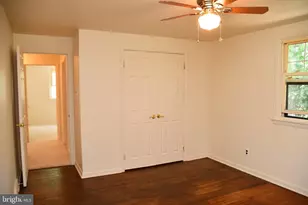 417 Virginia Ln, Aston, PA 19014 - Photo 6