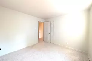 417 Virginia Ln, Aston, PA 19014 - Photo 8