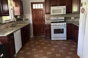 635 Lukens Ave, Upper Darby, PA 19082 - Photo 10