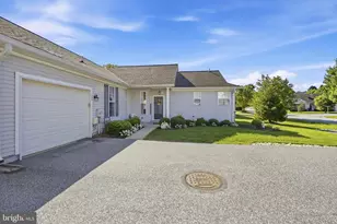 150 E Foxchase Ln, Glen Mills, PA 19342 - Photo 2