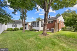 1039 11th Ave, Folsom, PA 19033 - Photo 24