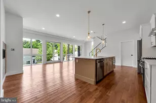 810 Maple Ln, Aston, PA 19014 - Photo 24