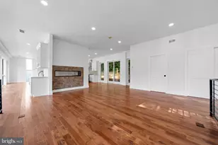810 Maple Ln, Aston, PA 19014 - Photo 14