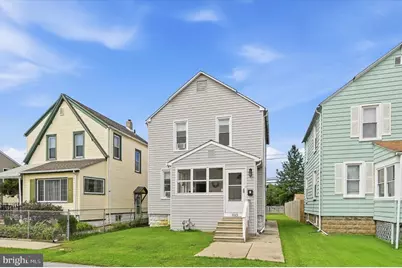 2025 Chestnut Street, Holmes, PA 19043 - Photo 2