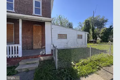 940 Highland Avenue, Chester, PA 19013 - Photo 10