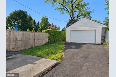 130 Eachus Avenue, Bryn Mawr, PA 19010 - Photo 18