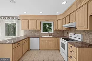 97 Hunters Run, Newtown Square, PA 19073 - Photo 4