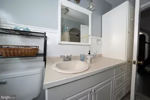 7201 Wayne Ave, Upper Darby, PA 19082 - Photo 14