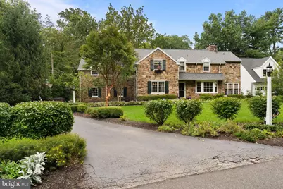 507 Meadowbrook Circle, Wayne, PA 19087 - Photo 2