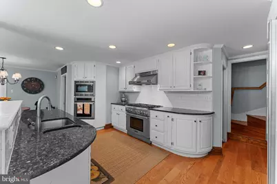 507 Meadowbrook Circle, Wayne, PA 19087 - Photo 12