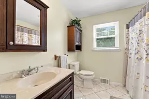 1814 Lynnewood Dr, Havertown, PA 19083 - Photo 26