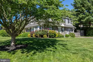 244 W Hathaway Ln, Ardmore, PA 19003 - Photo 4