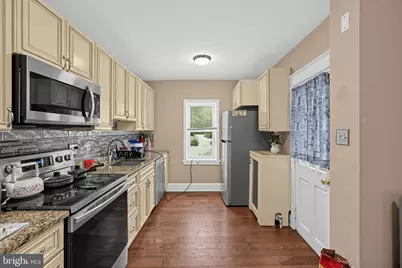 1011 Clifton Avenue, Collingdale, PA 19023 - Photo 4