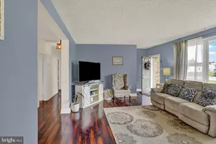 2116 Boxwood Dr, Broomall, PA 19008 - Photo 6